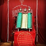 Torah exposée dans le Musée Samaritain, (Naplouse, Territoires palestiniens. Crédit photo : Ines Gil