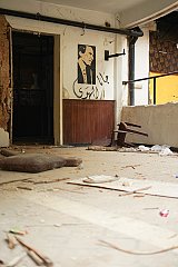 Le café Em Nazih, véritable institution avant l'explosion, a été détruit et n'a jamais rouvert. Crédit photo : Ines Gil