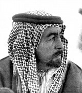 Photo datée de 1950 de Abdallah Ibn al-Hussein, qui se proclama roi de Transjordanie en 1946, devenue royaume hachémite de Jordanie en 1948. Abdallah, grand-père du roi Hussein de Jordanie, fut assassiné par un jeune palestinien à Jérusalem en 1951. ROYAL FAMILY ALBUM / AFP